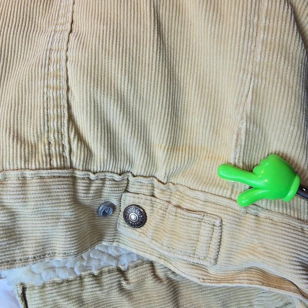 Vintage Levis Beige Corduroy Sherpa Lined Trucker Jacket Mens Large 42 USA 70506 - Picture 6 of 16